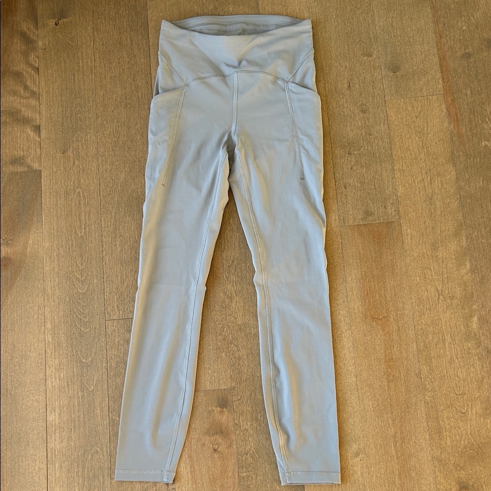 lululemon athletica compressive Light Gray Leggings with pocket